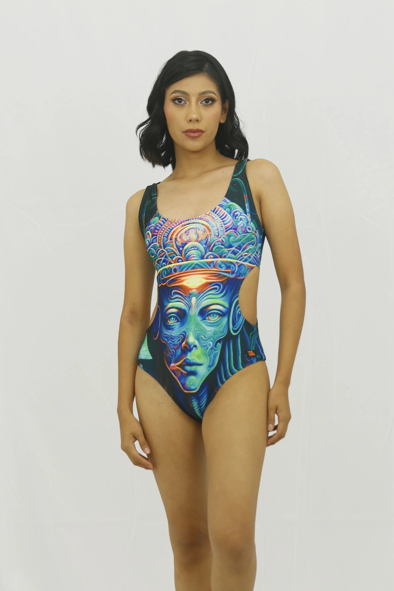 Traje de baño con lados abiertos